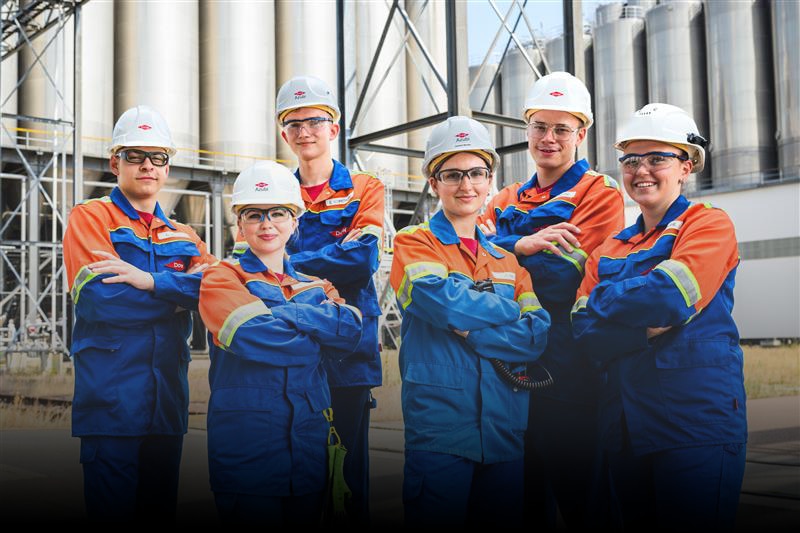 Group photo at factury